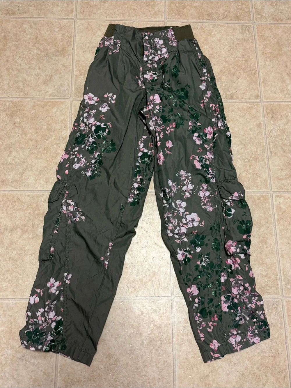 Free People Mesmerize Me Printed Lightweight Utility Cargo Pants Olive Combo